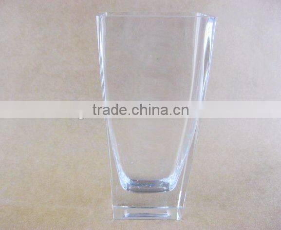 clear glass vase/ flower bottle