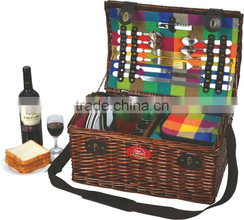 Hot-selling Handmade wholesale cheap willow wicker picnic basket food covers for 4 person