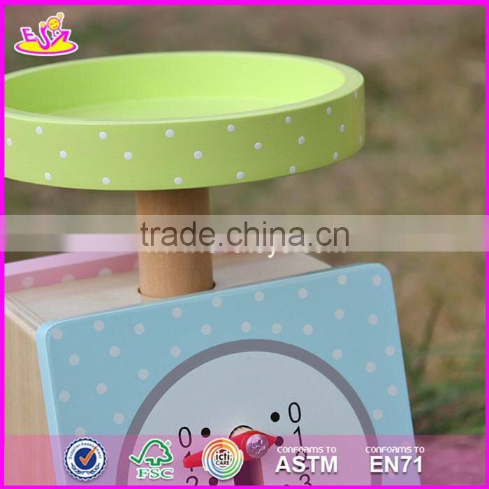 2017 New products children pretend play wooden scale toy W10D150