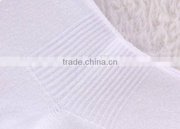 2015 embroidery logo black socks