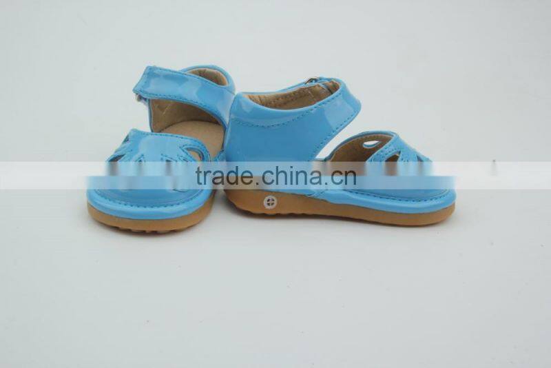 Skidproof Patent PU leather lovely toddler wholesale squeaky shoes