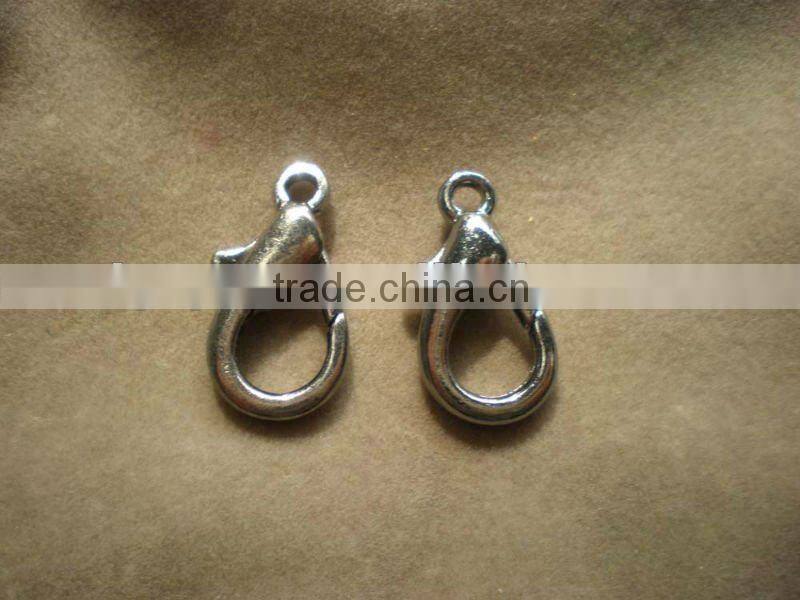 Lobster connector clasps for bag chains