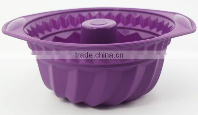 Flexible Non Stick Easy to Clean Silicone Bundt Cake Pan