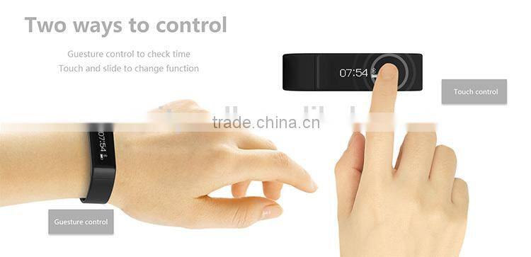 BT4.0 Touch Screen Intelligent Bracelet with 32 characters showing one time