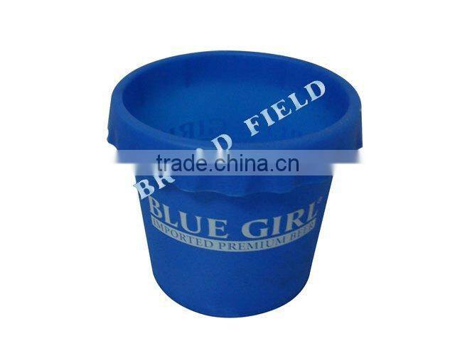 High-capacity plastic square bucket for Bar