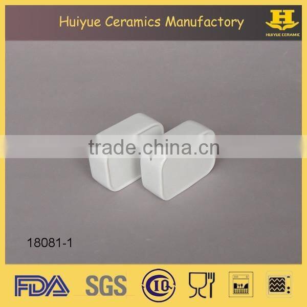 Ceramic condiment set, decorative salt and pepper shakers