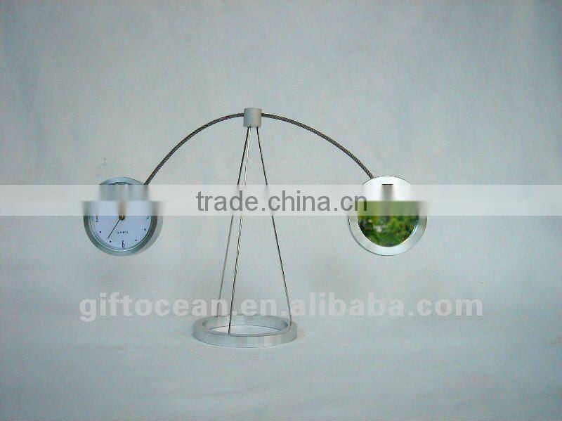 aluminum art metal desk clock,metal crafts table clock