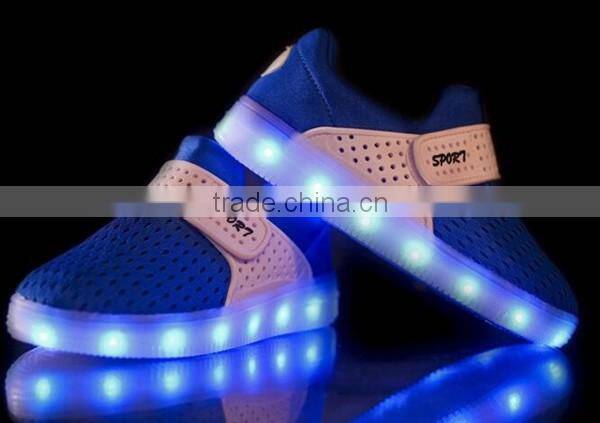 Wholesale new design children lighting shoes for Christmas