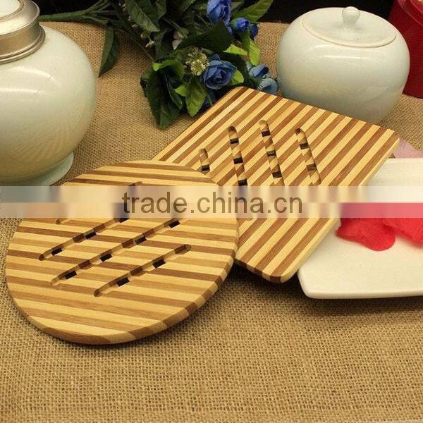Environmentally friendly and durable handmade wooden placemat