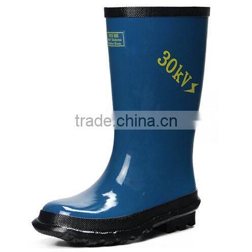 Insulated safety rubber boots for live work