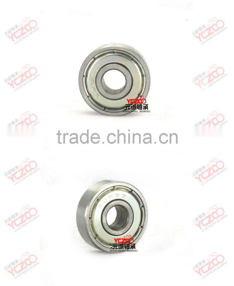 Shower room door using thin bearing