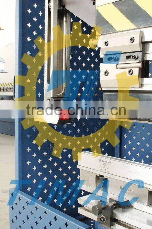 EHP D CNC Electric Hydraulic Synchro Press Brakes(63T-320T)