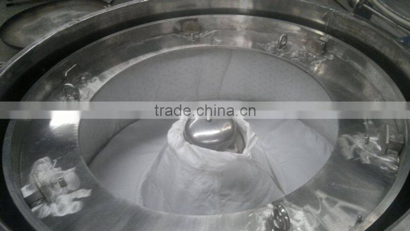 Plastic coated centrifugal separator used for acid suspension filtration