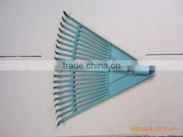 Plastic Leaf Rake