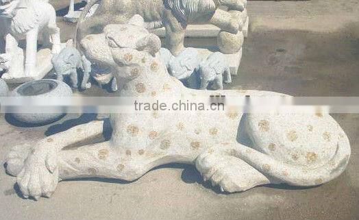 Stone Leopard Statue