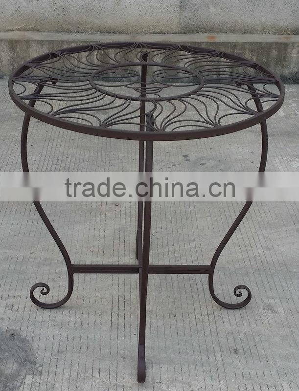 Garden table and chair