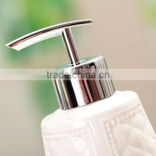HOT embossment ceramic bathroom accessory set