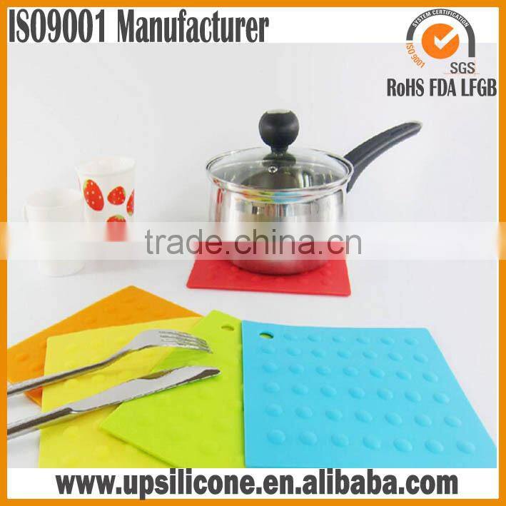 Heat Resistant Hot Dishes Pots Pans Plates Mate Trivet Silicone Mat
