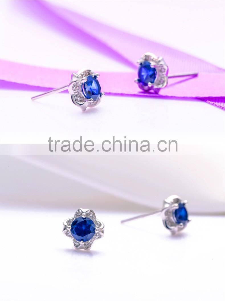 Exquisite Hot Sale Elegant Micro Insert Zircon Flower Shape 925 Sterling Silver Stud Earring