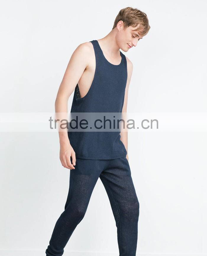 Plain black knitted men stringer tank top with no lable