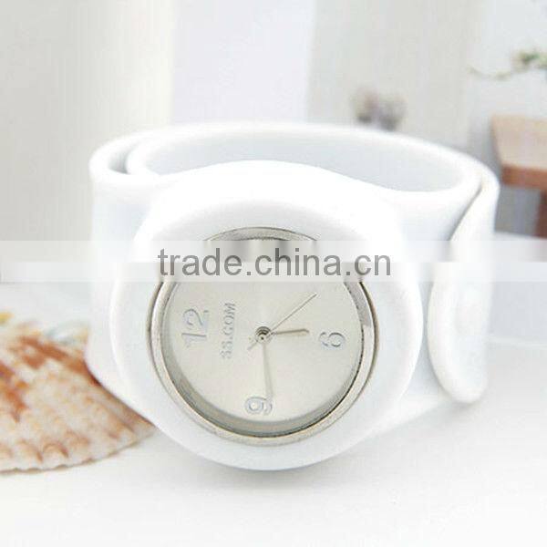 2013 new silicone slap band watch
