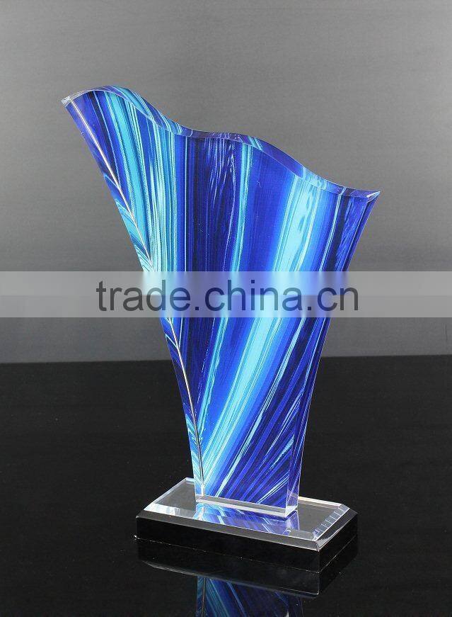 Top grade quality trophy with artificial style