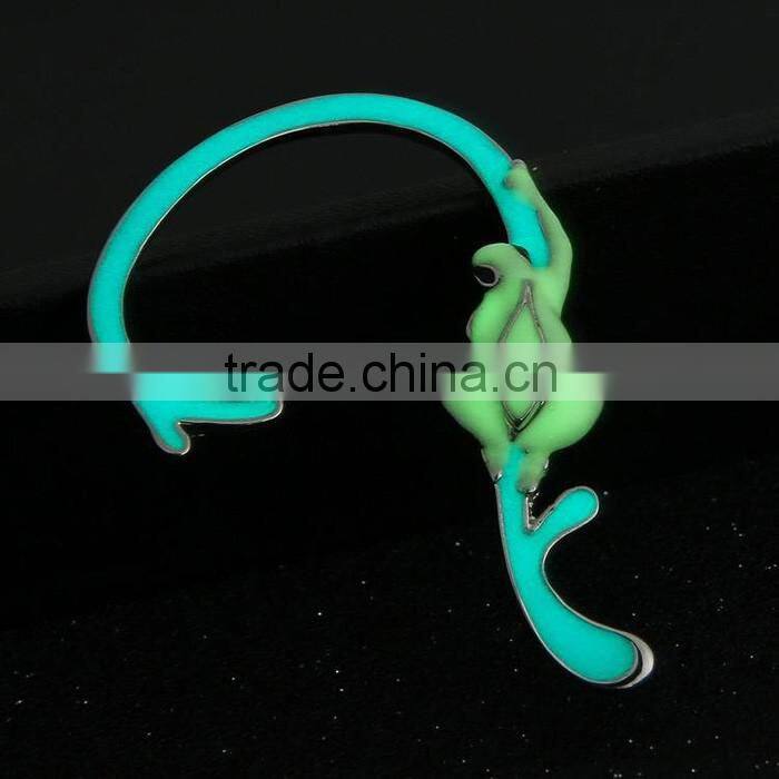 Wholesale lighted jewelry fancy animal earring frog charm ear cuff