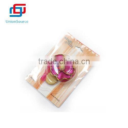Plastic Flower Curtain Buckle With Four Petals