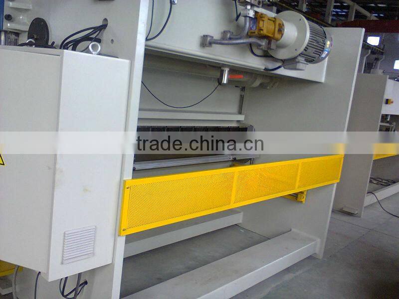 Hydraulic CNC guillotine plate shearing machine