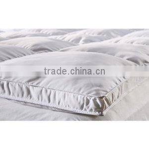 Fashionable goose feather mattress topper