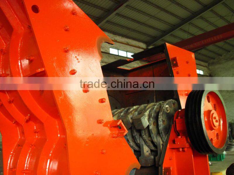 Coal crushing machine for coal gangue and lignite coal