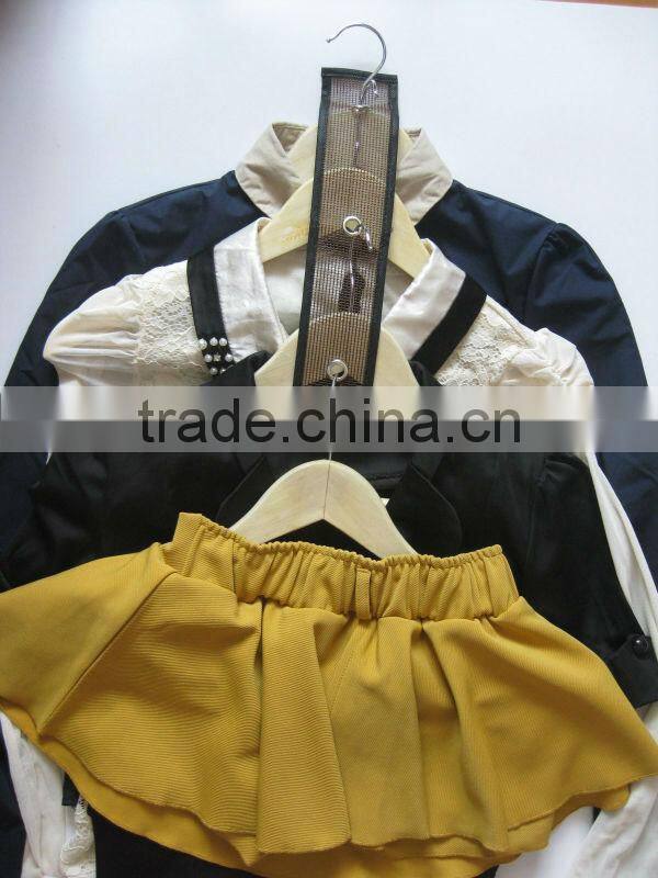 Crowd - Closet Extension/Closet Extension/cloth extension