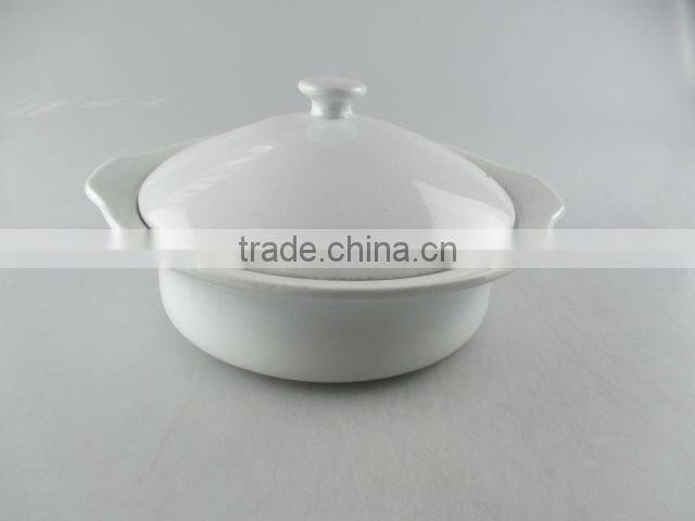 Wholesale cheap white ceramic tureen for soup/dinner use with lid
