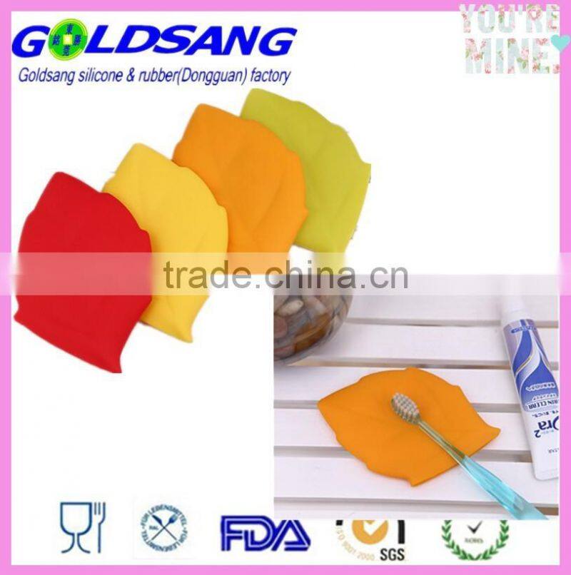 Maple Leaf Shaped Silicone Survival Hiking pocket gargle cup water drinking cup