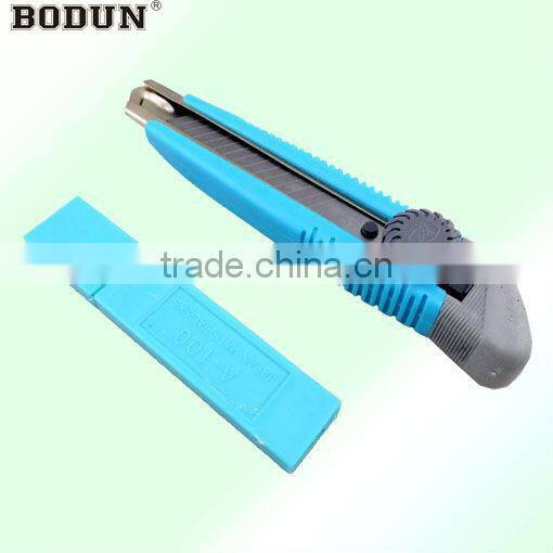 F2042 Big Size Plastic sliding buckle knife/DIY cutter knife/paper cutter knife/exchengeable knife
