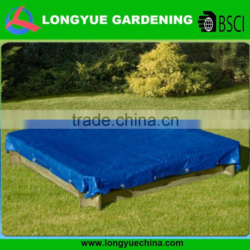 sandkasten mit plane