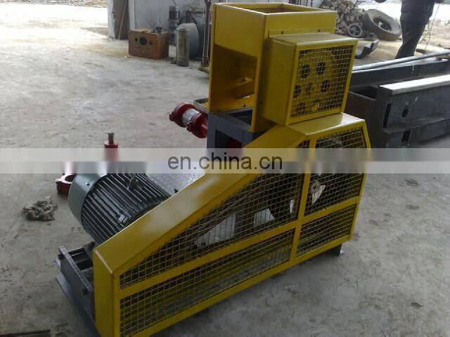 2018 Hot Promotion high quality floating catfish feed pellet making machine/Small fish farm cheap floating feed extruder