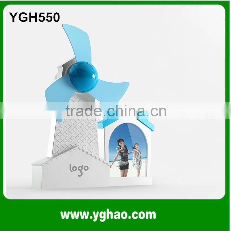 2016 Windmill shape Popular Desk Promotion Gift Mini USB Fan