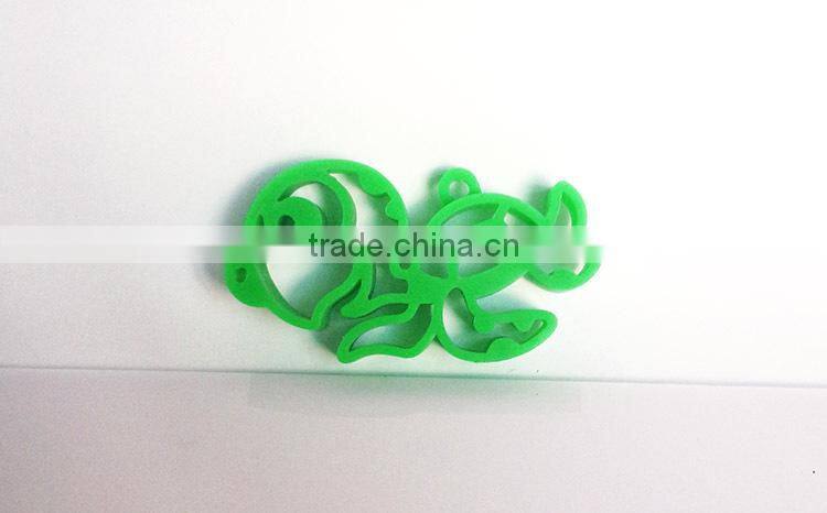 2015 Particular small silicone keychains/ charms pendants/ Pierced pendants