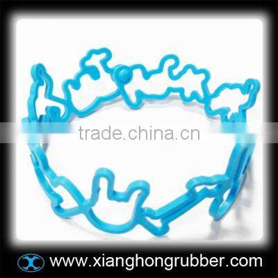 lovely silicone wristband with cartoon pendants