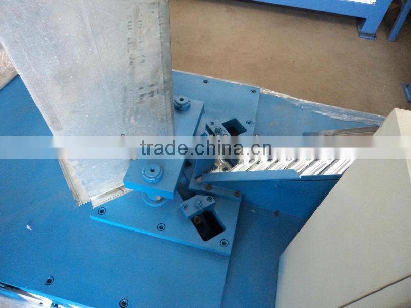 Pneumatic Corner Machine