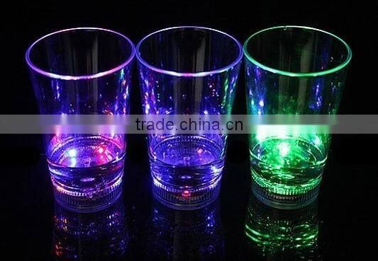 Bar supplies manufacturers wholesale Colorful LED Cup fluorescence induction into the shiny cup