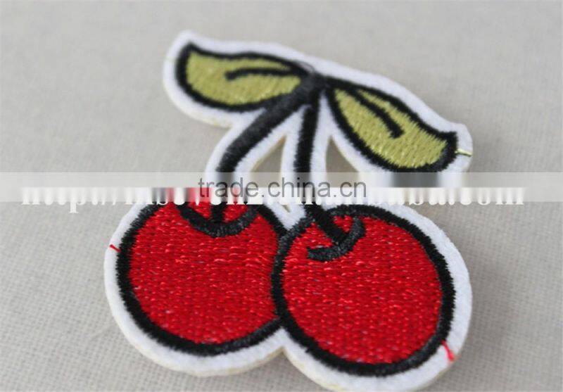beautiful 5*5 cm embroidery mini cherry printting design trim custom leather patch
