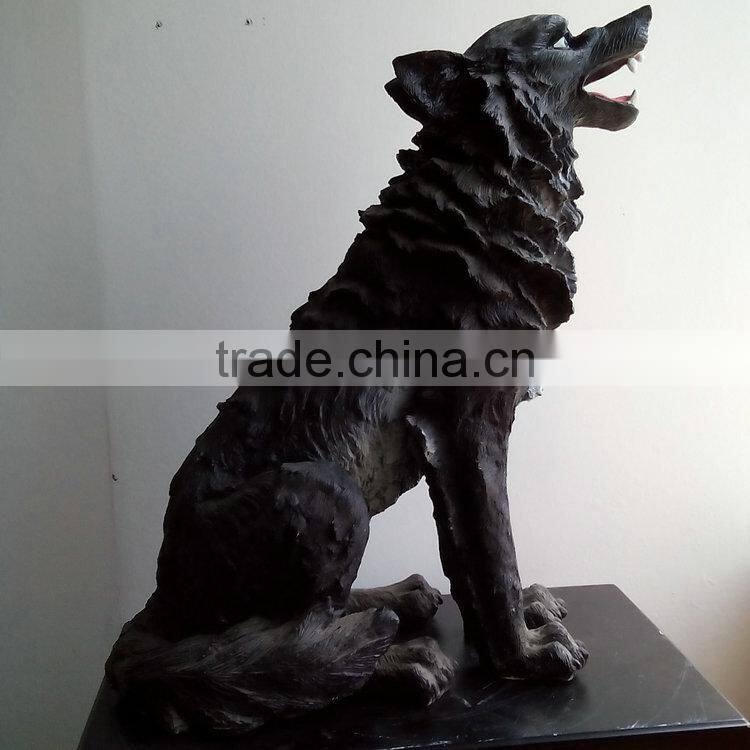 Resin wolf figure