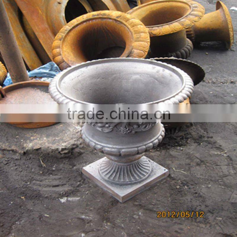 cast iron flowerpot, garden flowerpot, decorative flowerpot