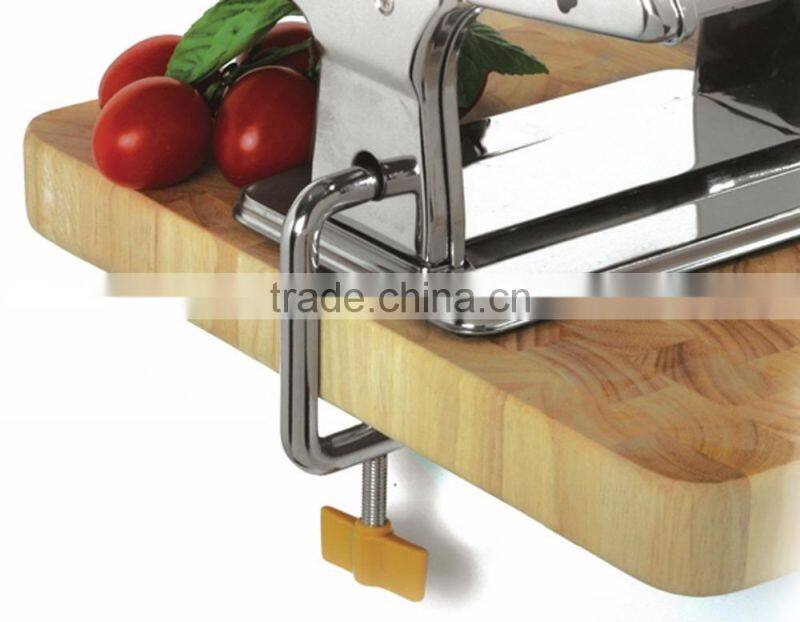 Pasta machine