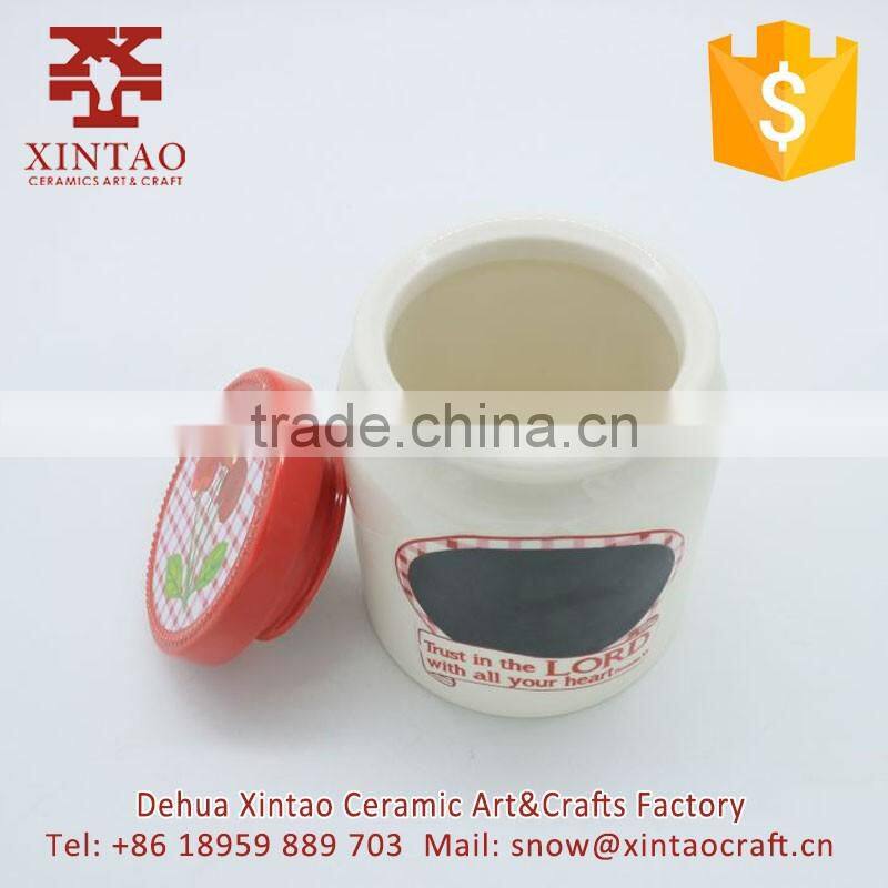 Wholesale export tableware ceramic jar for cookies with strawberry design