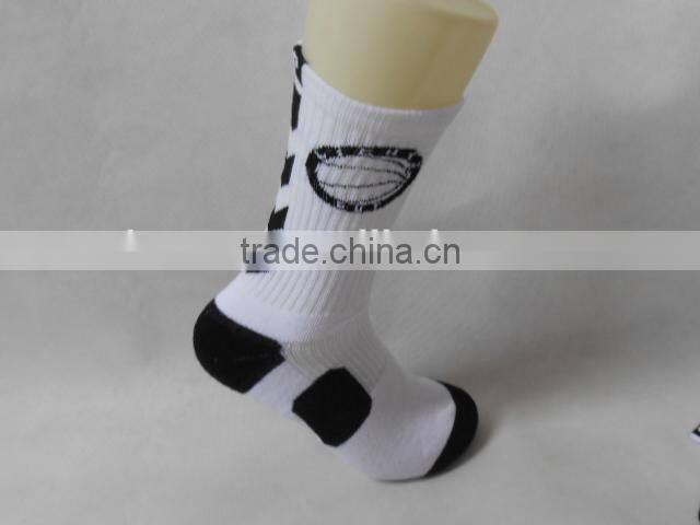 Wholesale knitted irregular men elite custom sports socks