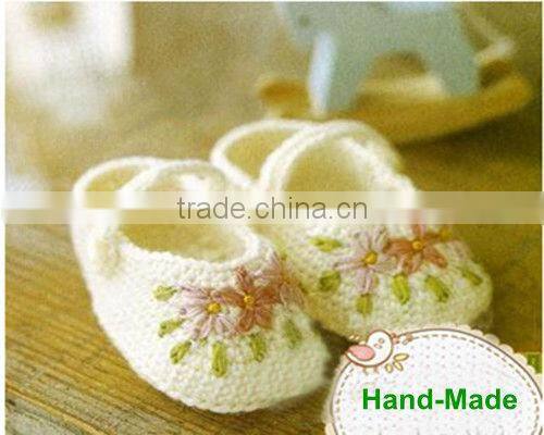 Christmas Toddlers Baby Shoes Winter Crochet Shoes Floral Pattern Knitted Shoes
