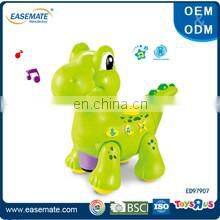 Baby educational toy swinging and walking animal